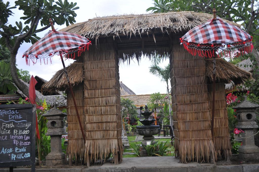 Отель Tirta Sari Bungalow Пемутеран Экстерьер фото